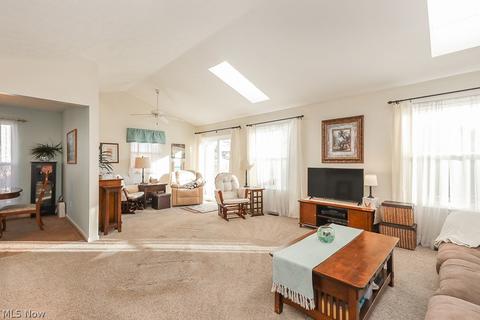 318 Sandpiper Ave, Elyria, OH 44035 photo 8