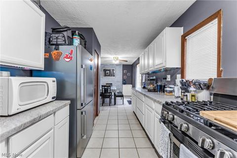 600 Denison Ave, Elyria, OH 44035 photo 9