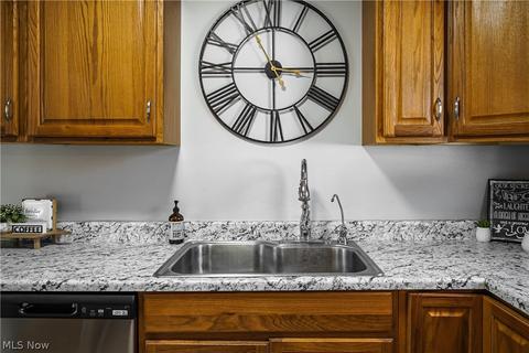 9783 Blanton Dr, Windham, OH 44288 photo 11