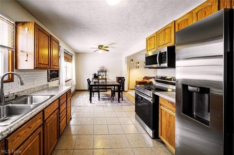 9911 Belden Dr, Windham, OH 44288 photo 6