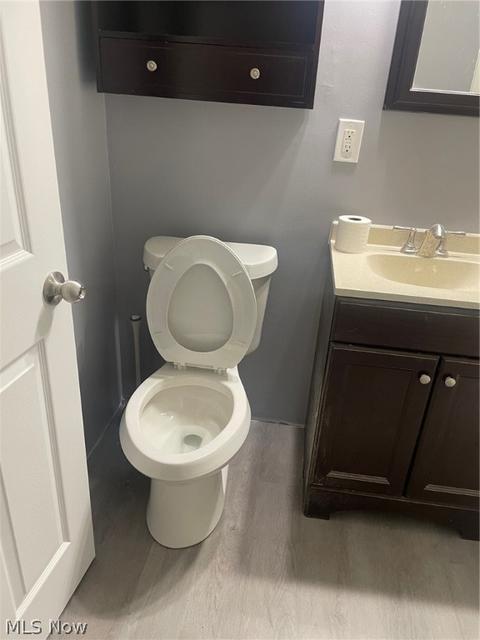 527 5th St, Struthers, OH 44471 photo 9