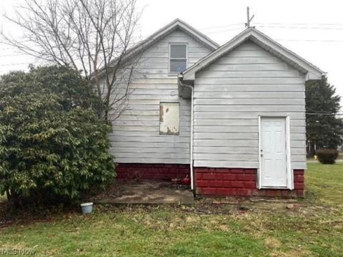 702 Hogue Ave, Akron, OH 44310 photo 2