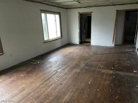 702 Hogue Ave, Akron, OH 44310 photo 4