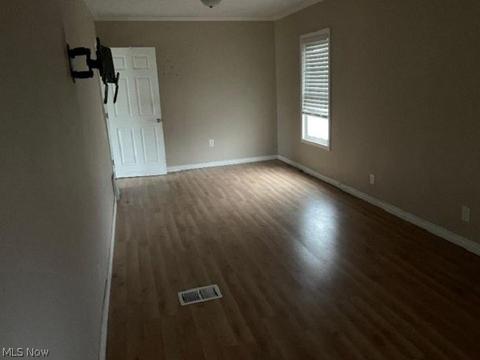 702 Hogue Ave, Akron, OH 44310 photo 5