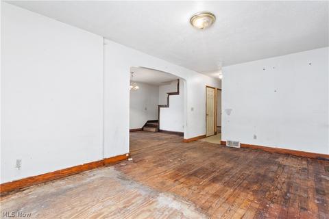 111 Madison St, Elyria, OH 44035 photo 6