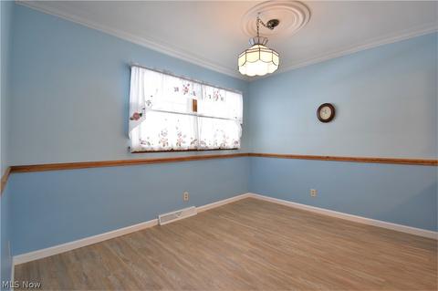 581 Ruth Dr, Hubbard, OH 44425 photo 7