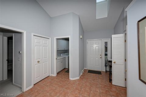 2550 River Downs, Stow, OH 44224 photo 4