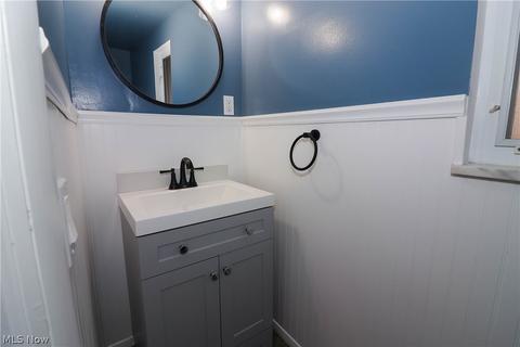 301 E Parkhaven Dr, Seven Hills, OH 44131 photo 29