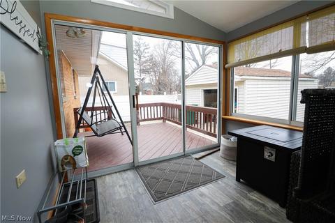 301 E Parkhaven Dr, Seven Hills, OH 44131 photo 19