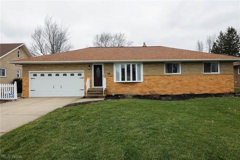 301 E Parkhaven Dr, Seven Hills, OH 44131 photo 1