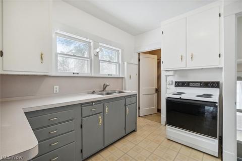 364 High St, Elyria, OH 44035 photo 11