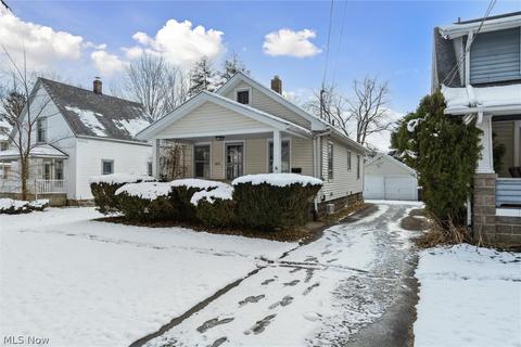 364 High St, Elyria, OH 44035 photo 4