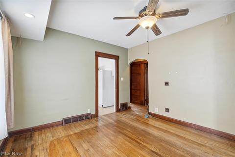 364 High St, Elyria, OH 44035 photo 8