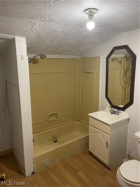 1208 Hamlin Dr, Ashtabula, OH 44004 photo 10