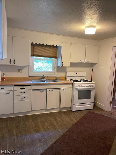 1208 Hamlin Dr, Ashtabula, OH 44004 photo 5