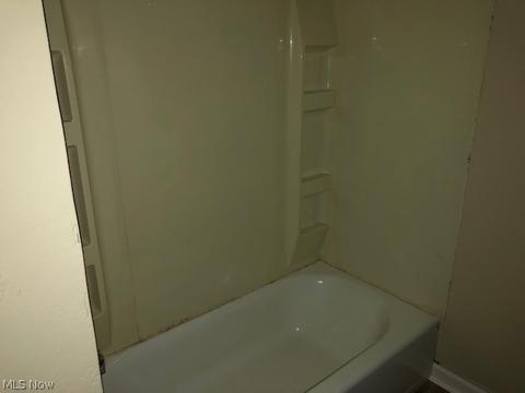 1421 Mapleview Dr, Seven Hills, OH 44131 photo 17