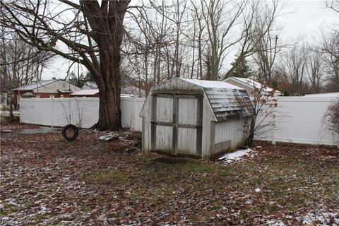 835 Myrtle Ave, Ashtabula, OH 44004 photo 28