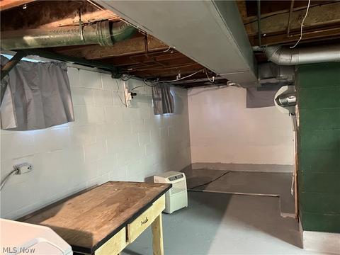 2211 E 40th St, Ashtabula, OH 44004 photo 14