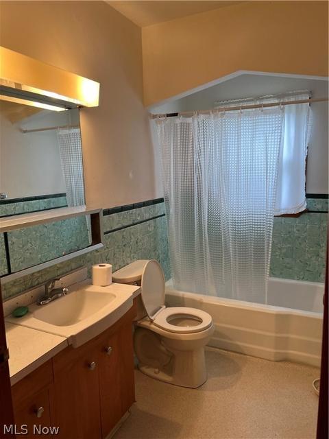 2211 E 40th St, Ashtabula, OH 44004 photo 6