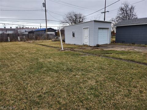 1939 E 29th St, Lorain, OH 44055 photo 10