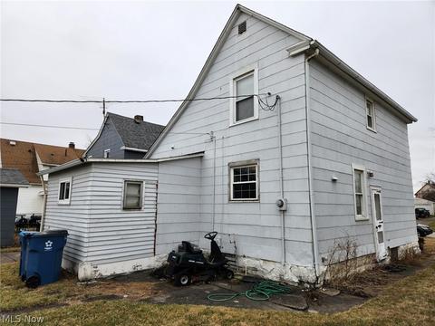 1939 E 29th St, Lorain, OH 44055 photo 9