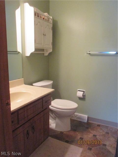 7020 E Parkview Dr, Parma, OH 44134 photo 18