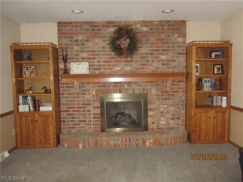 7020 E Parkview Dr, Parma, OH 44134 photo 7
