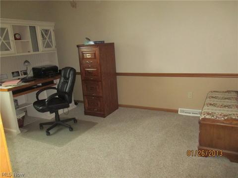 7020 E Parkview Dr, Parma, OH 44134 photo 15