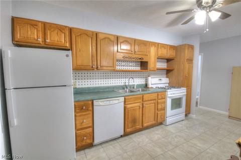 1896 Perth Rd, Madison, OH 44057 photo 11