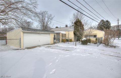 1896 Perth Rd, Madison, OH 44057 photo 5