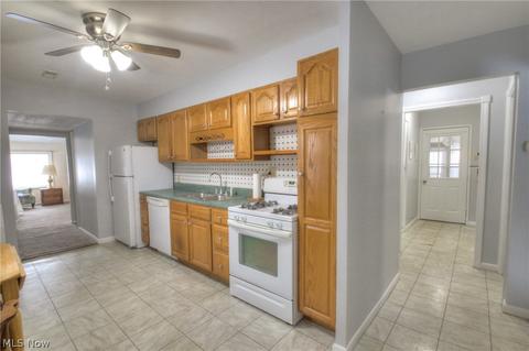 1896 Perth Rd, Madison, OH 44057 photo 9