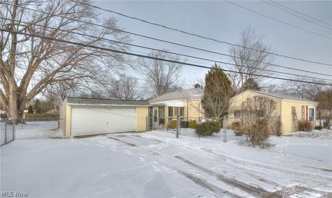 1896 Perth Rd, Madison, OH 44057 photo 8