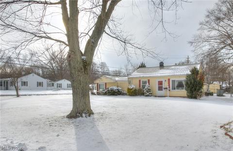 1896 Perth Rd, Madison, OH 44057 photo 2