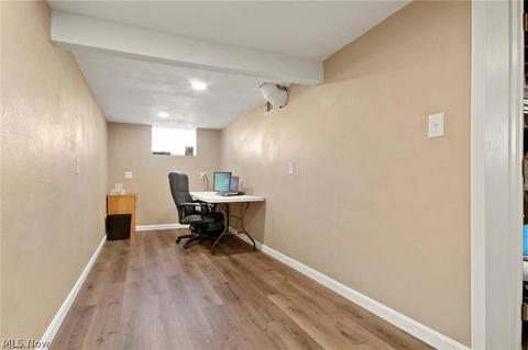 248 Center St, Struthers, OH 44471 photo 8