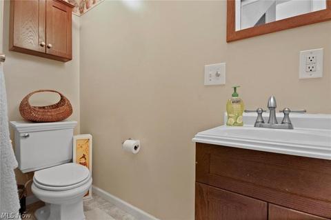 248 Center St, Struthers, OH 44471 photo 15
