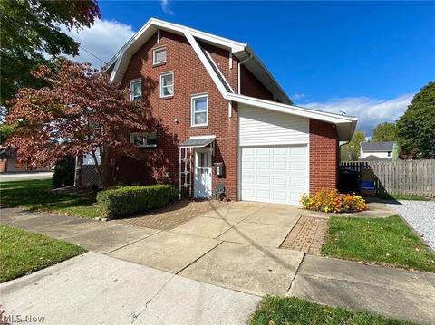 248 Center St, Struthers, OH 44471 photo 17
