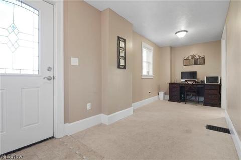 248 Center St, Struthers, OH 44471 photo 7