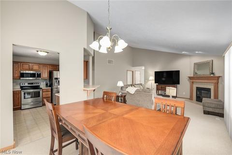 7635 Falling Leaf Dr, Seven Hills, OH 44131 photo 13