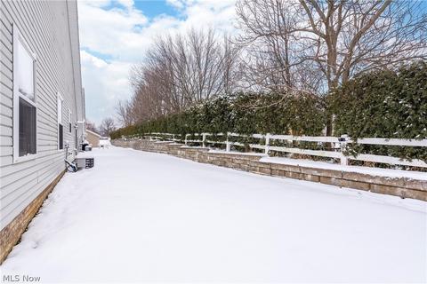 7635 Falling Leaf Dr, Seven Hills, OH 44131 photo 33