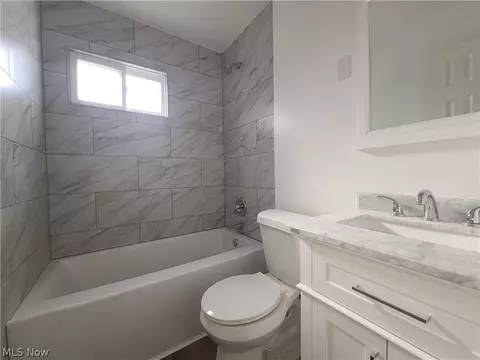 482 9th St, Elyria, OH 44035 photo 12