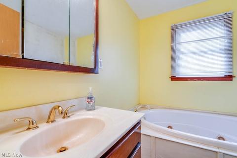 361 University Ave, Elyria, OH 44035 photo 22