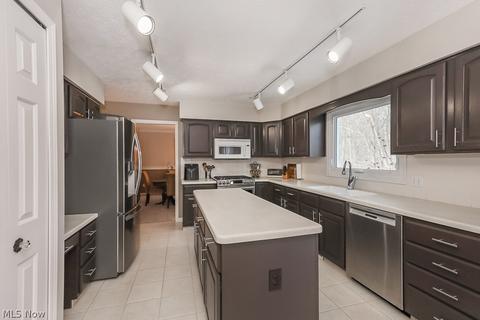 33299 Seneca Dr, Solon, OH 44139 photo 8