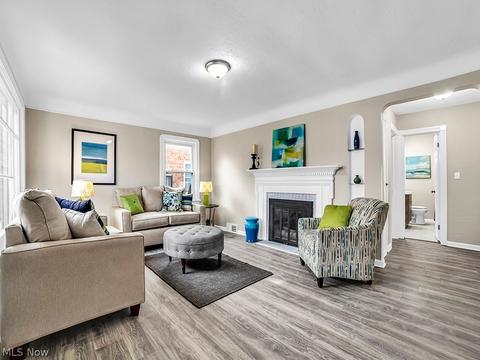 160 E 267th St, Euclid, OH 44132 photo 9