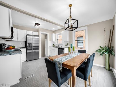 160 E 267th St, Euclid, OH 44132 photo 7