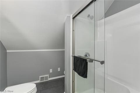 243 Mapleview Dr, Seven Hills, OH 44131 photo 24