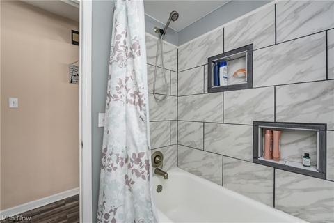 243 Mapleview Dr, Seven Hills, OH 44131 photo 20