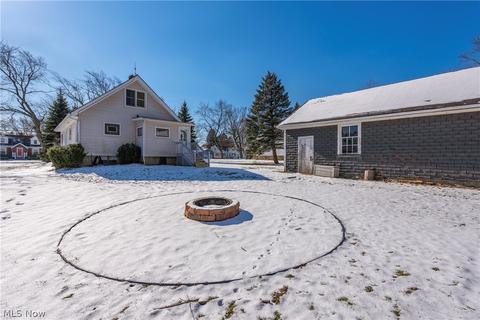 243 Mapleview Dr, Seven Hills, OH 44131 photo 31