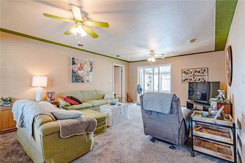 316 Bond St, Elyria, OH 44035 photo 3