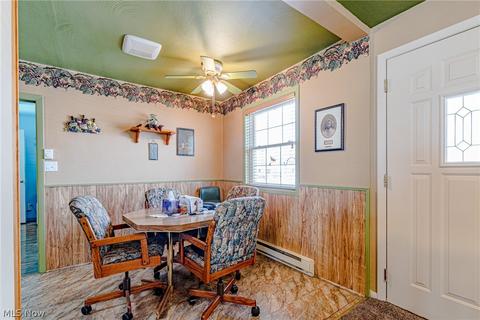 316 Bond St, Elyria, OH 44035 photo 5