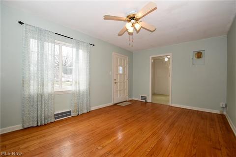 874 E 258th St, Euclid, OH 44132 photo 3